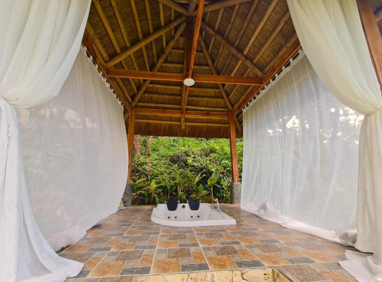 Antique Amor Bungalows & Villas Pandan Exterior foto